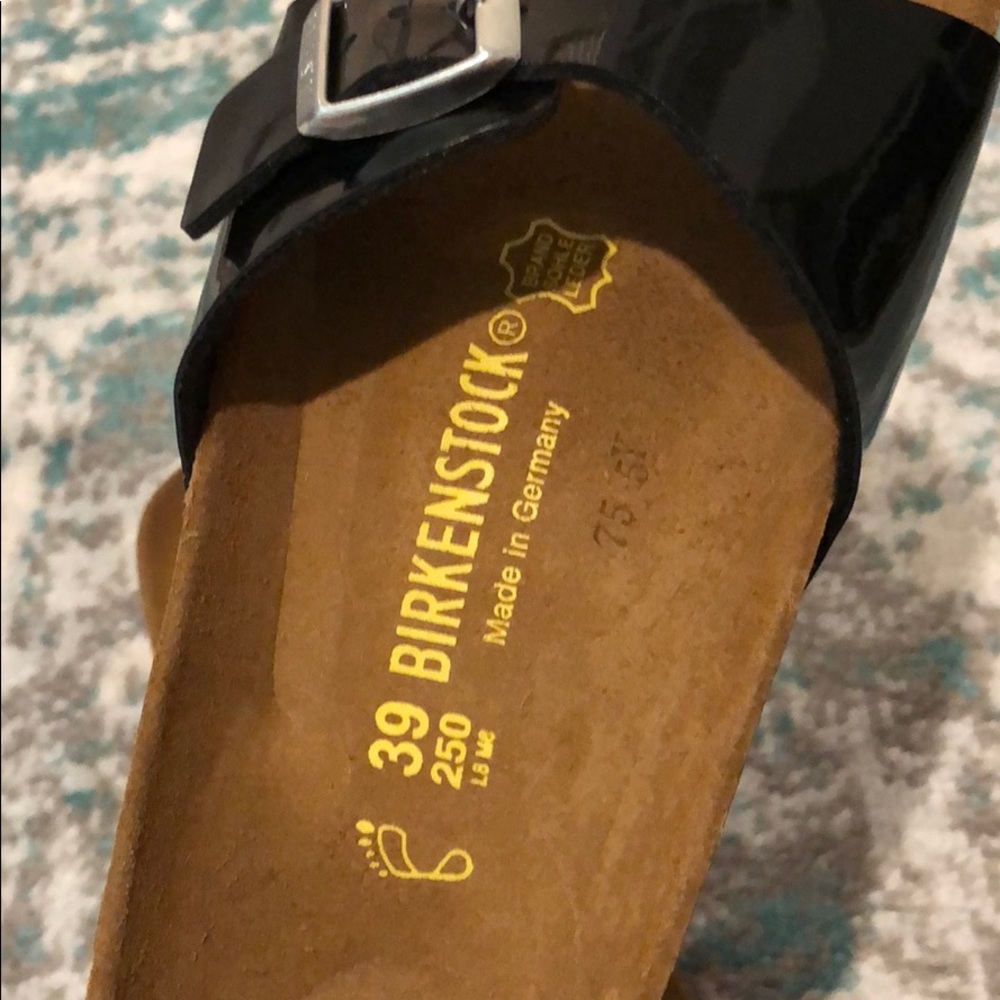 Birkenstock pink sole patent black sandals - Picture 7 of 7